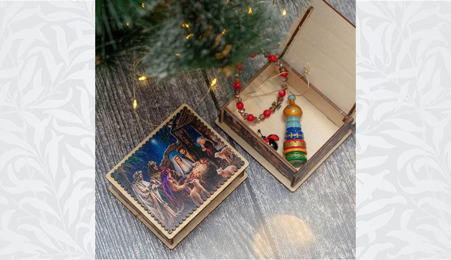 Wooden box representing the Nativity of Christ